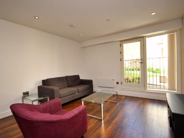 Apartment for rent in First Street, Manchester