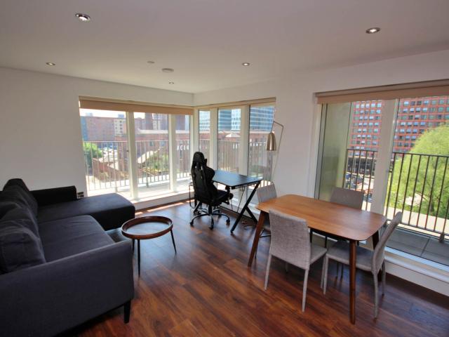 Apartment for rent in First Street, Manchester
