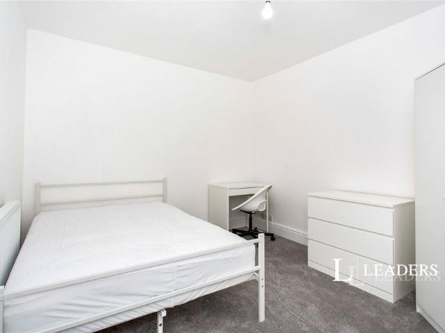 House for rent in Barnwell, Arbury
