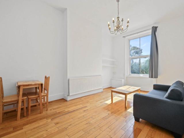 Apartment for rent in Shepherd's Bush, Greater London