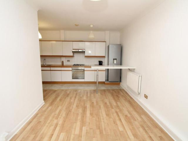Apartment for rent in London Borough of Lewisham, Bell Green