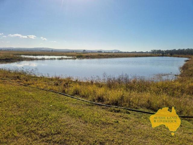 Cottage for sale in Wheatlands, Queensland