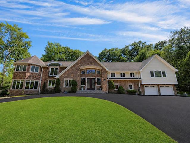 Property for rent in Franklin Lakes, New Jersey