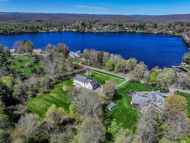 Property for sale in New Fairfield, Connecticut