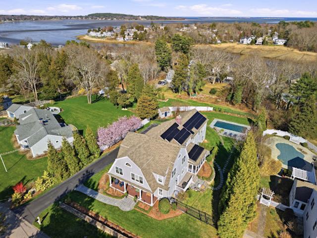 Property for sale in Kingston, Massachusetts