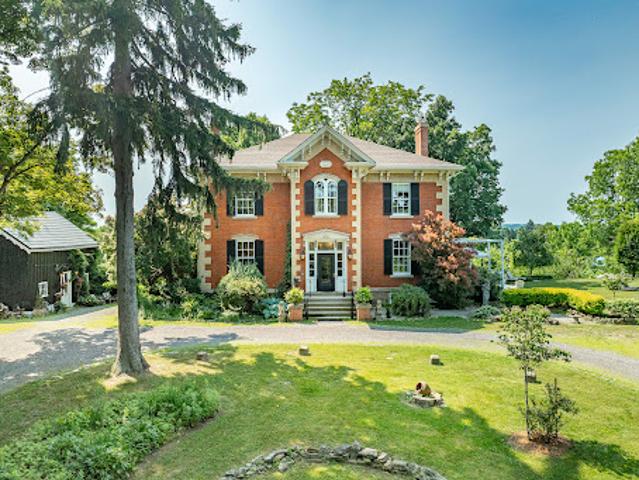 Property for sale in Ancaster, Ontario