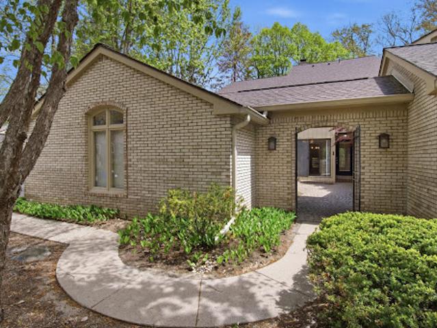 Property for rent in Bloomfield Hills, Michigan
