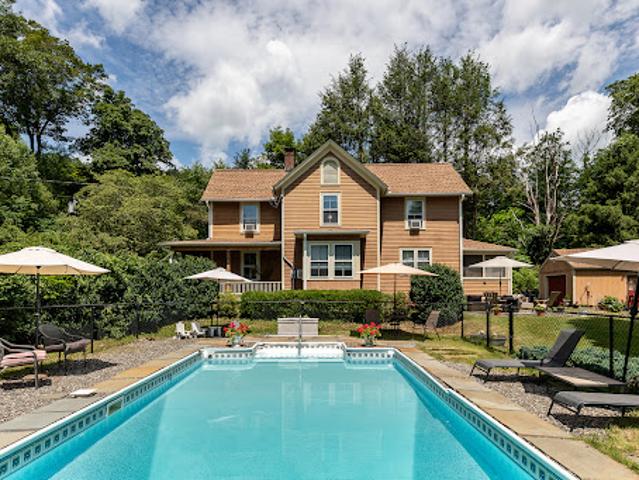 Property for sale in Washington, Connecticut