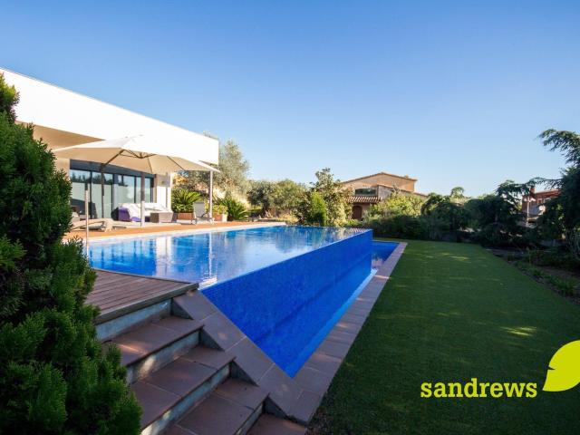 Casa en venta en Alt Empordà, Catalunya