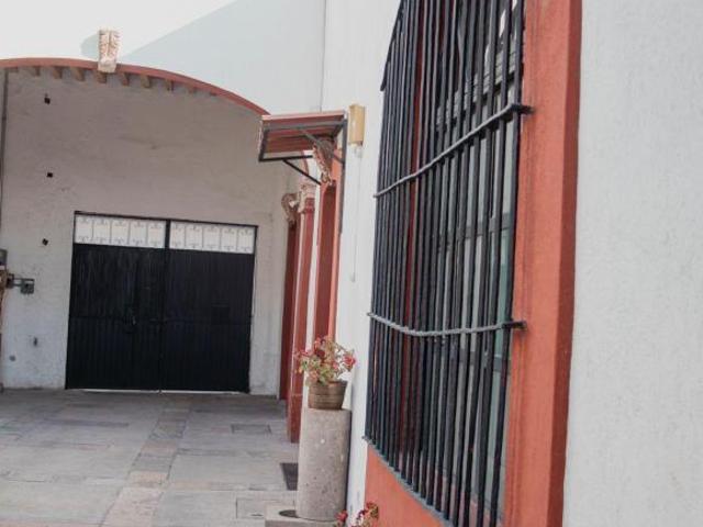 PROPIEDAD EN EL CENTRO HISTORICO DE QUERÉTARO