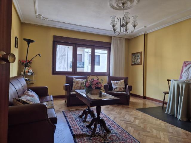 Piso en venta en Aller, Asturias