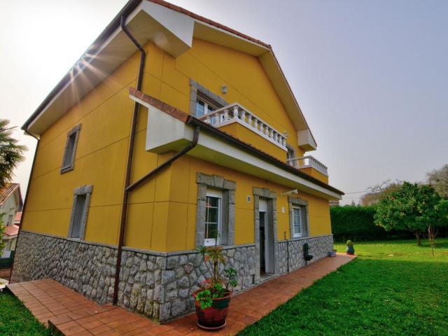 Chalet en venta en Avilés, Asturias