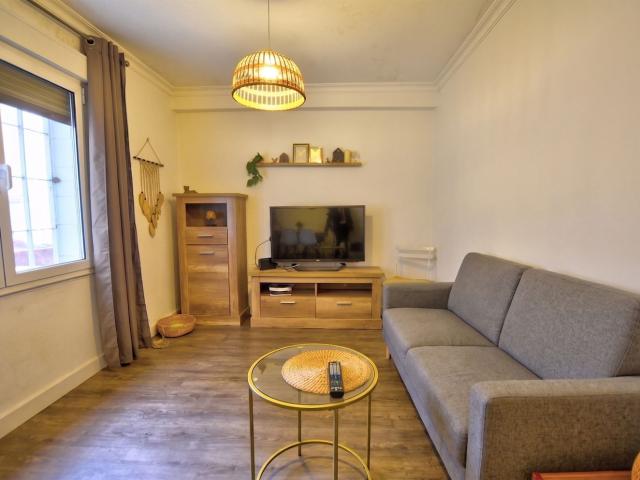 Piso en venta en El Llano, Gijón