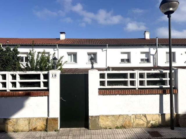Casa en venta en La Camocha, Gijón