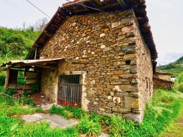 Casa en venta en Mieres, Asturias