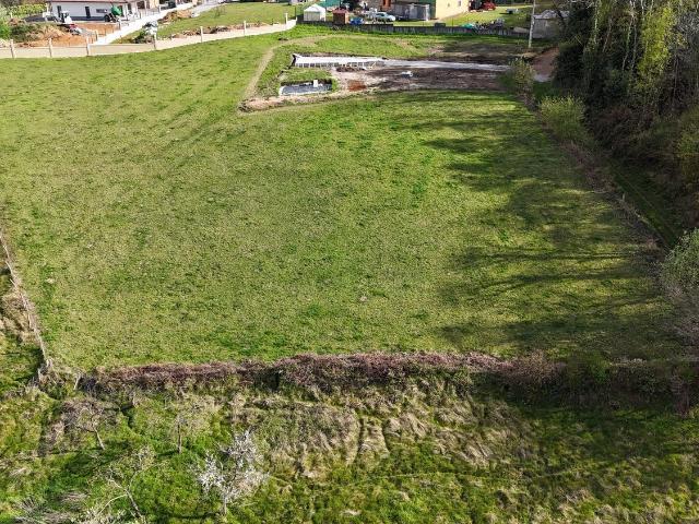 Terreno en venta en El Pumarín, Siero
