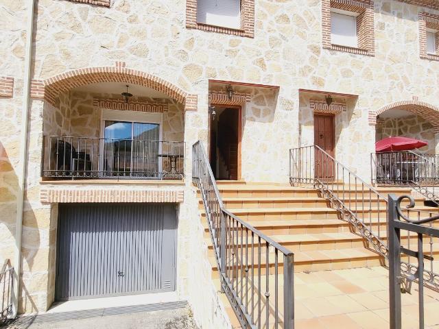 Casa en venta en Navaluenga, Castilla y León