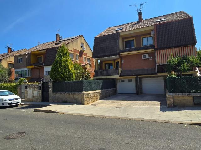 Casa en venta en Dominio de Fontenebro, Collado
