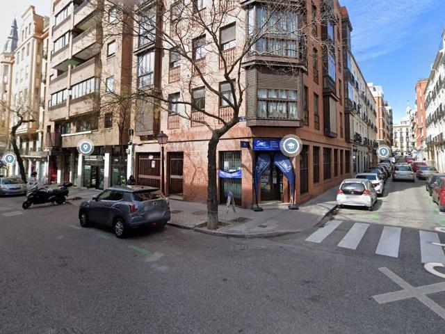 Parking en venta en Madrid, Trafalgar