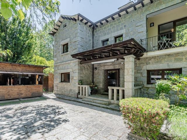 Villa en venta en Soto Del Real