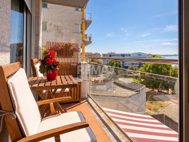 Piso en venta en Baíña, Vigo