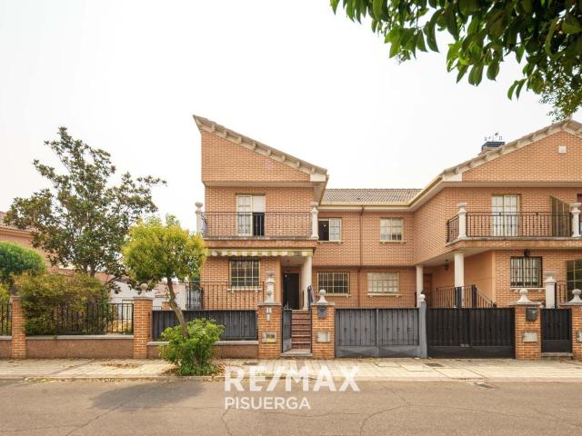 Casa en venta en Laguna De Duero, Castilla y León