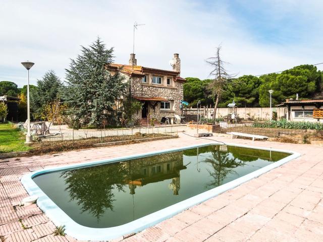 Chalet en venta en Laguna De Duero, Castilla y León