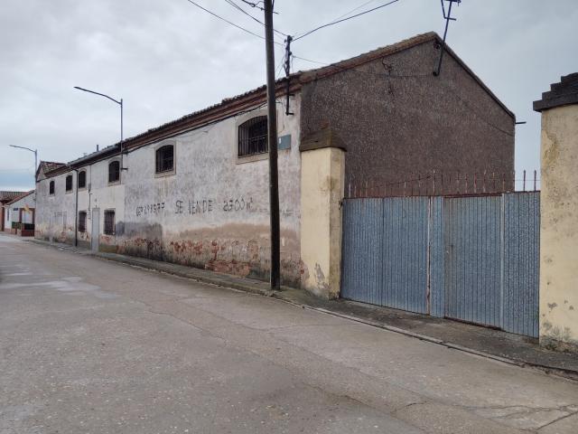 Chalet en venta en Matapozuelos, Castilla y León