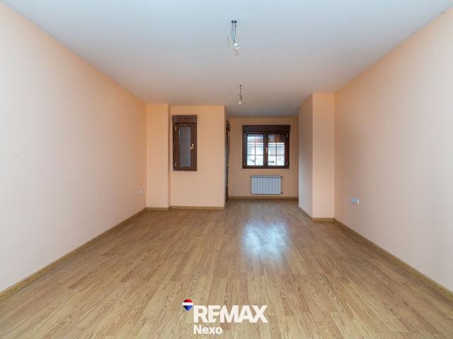 Piso en venta en El Pinar, Benavente