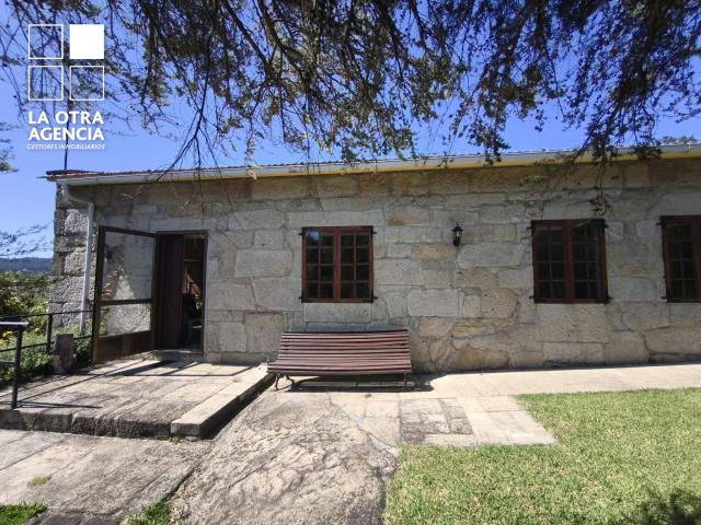 Casa en venta en A Pedreira, O Condado