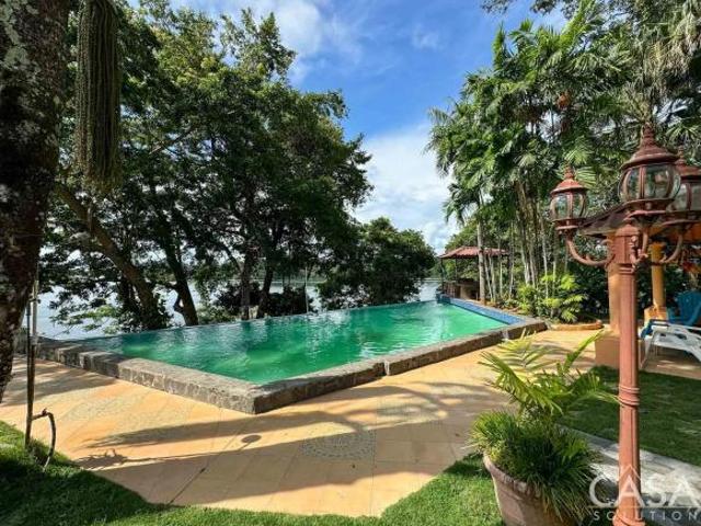 Propiedad versátil de 1.15Ha frente al mar en Boca Chica, Chiriquí