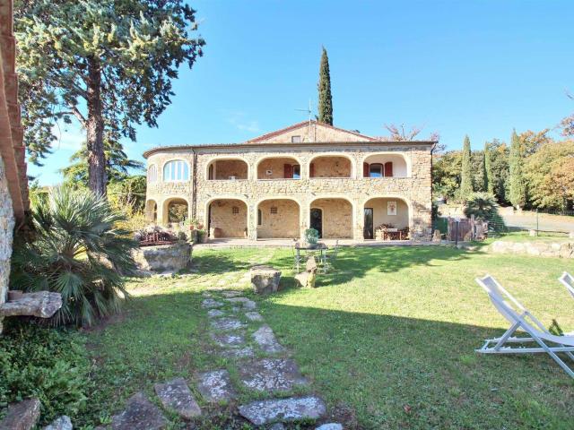 Casa in vendita a Roccastrada, Toscana