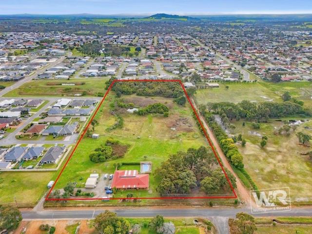Cottage for sale in Warral, Western Australia