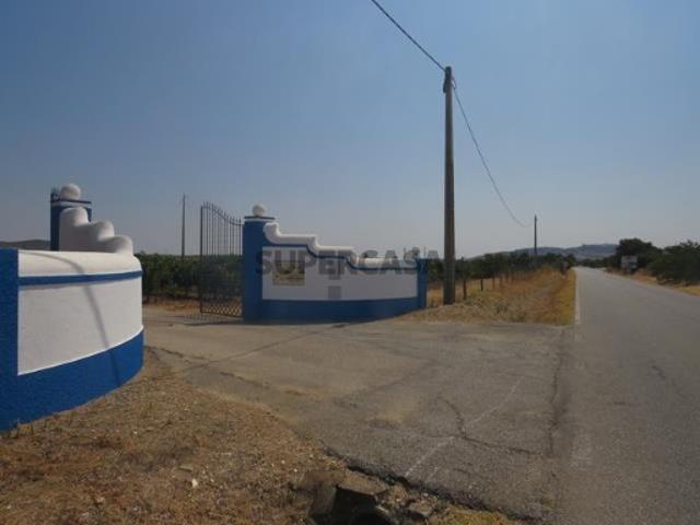 Terreno venda em Reguengos De Monsaraz, Évora