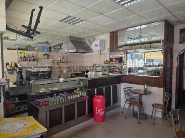 Armazém venda em Oeiras, Lisboa