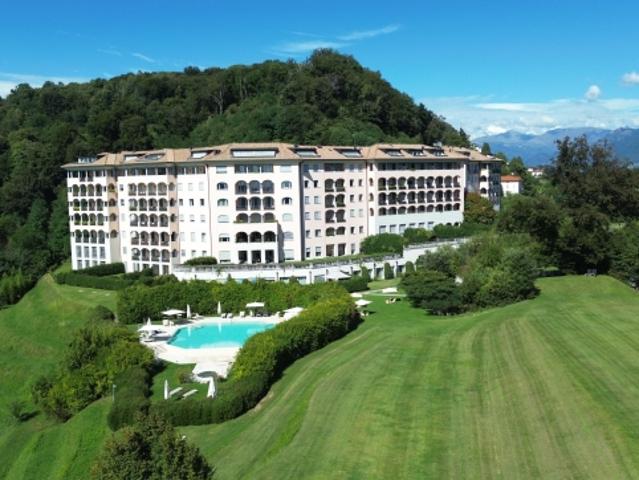 Wohnung kaufen in Collina d'Oro, Tessin