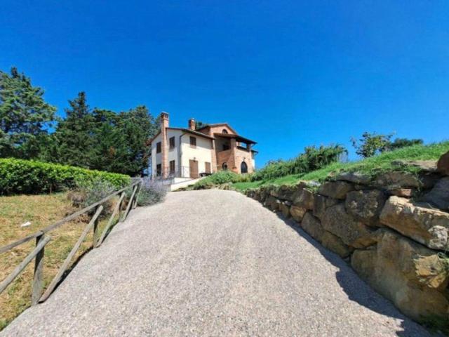 Casa in vendita a Poggetto, Gioiella