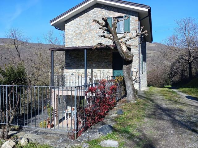 Rustico in affitto a Pradella, Coli