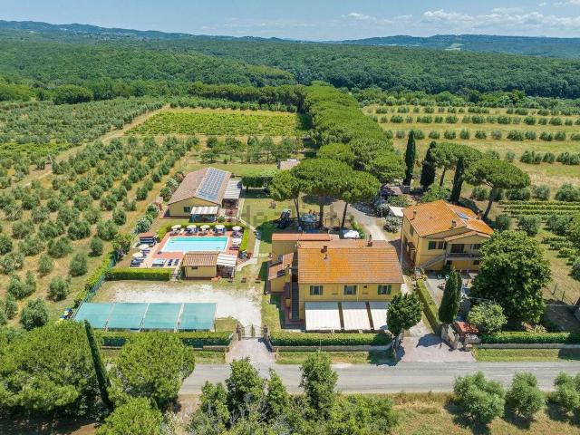 Rustico in vendita a Cecina, Toscana