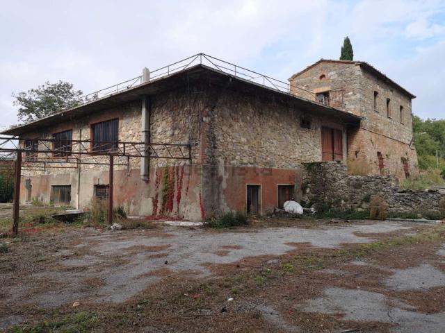 Rustico in vendita a Chiusi Città, Toscana