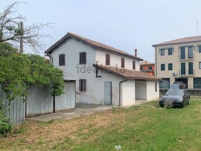 Rustico in vendita a Cervarese Santa Croce, Veneto