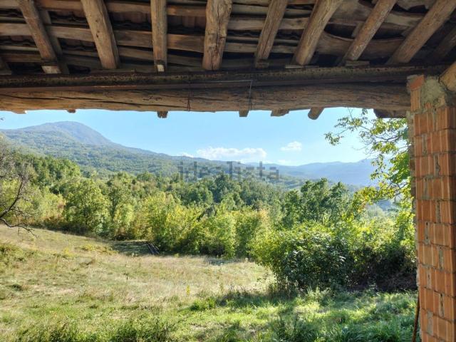 Rustico in vendita a Crocinito, Bettola