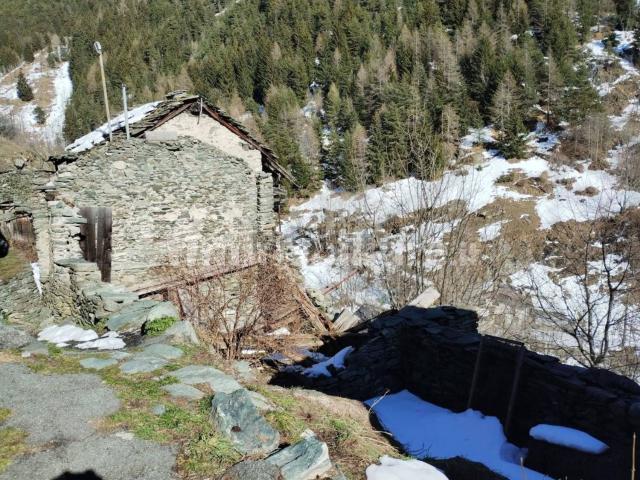 Rustico in vendita a Brusson, Aosta