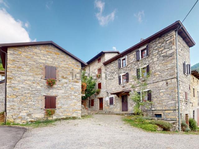 Rustico in vendita a Appennino Reggiano, Re