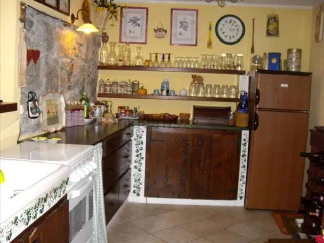 Rustico in vendita a Ardenno, Lombardia