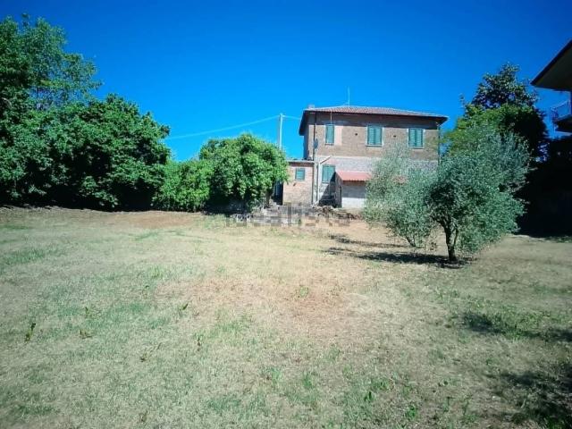 Rustico in vendita a Patrica, Lazio