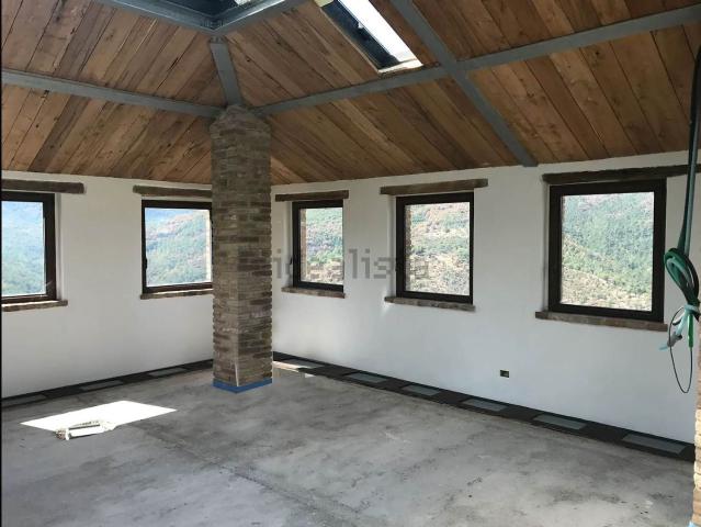 Rustico in vendita a Passignano Sul Trasimeno, Umbria