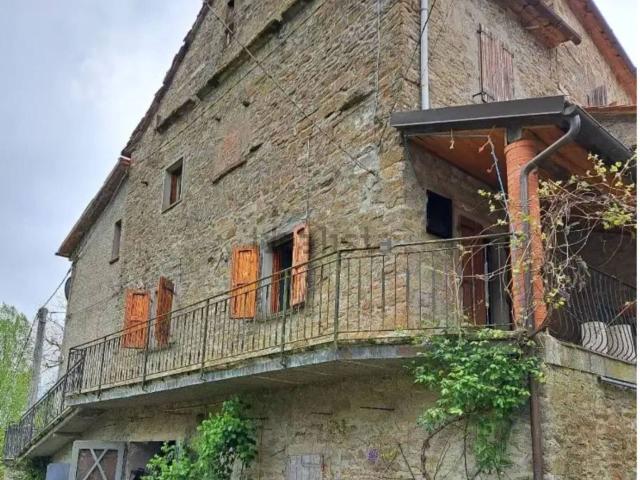 Rustico in vendita a Firenzuola, Toscana