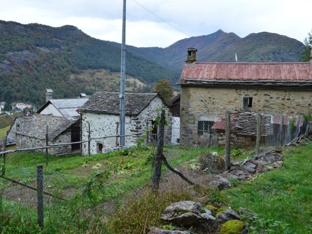 Rustico in vendita a Valle Cannobina, Piemonte