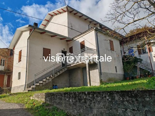 Rustico in vendita a Lennova, Reggio Emilia